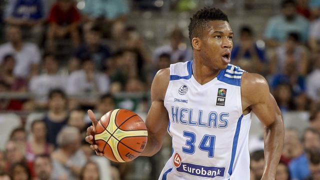 开云体育官网登录-重返希腊队字母哥放低姿态 愿化身蓝领帮助球队