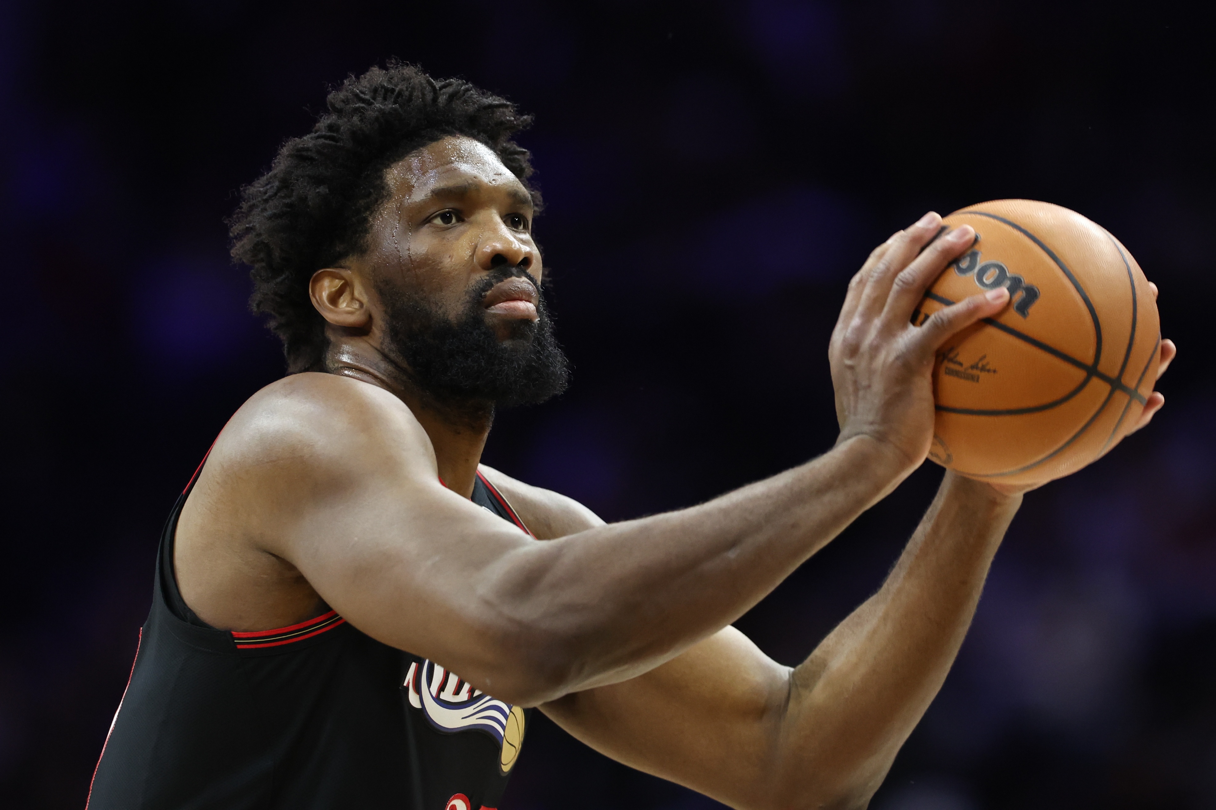 开云体育官方app-明天76人迎战马刺 恩比德因右侧腹斜肌拉伤缺席比赛