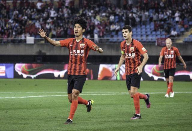 开云体育app入口-中超最强多面手！传球进球均新高 上港左翼卫闪光